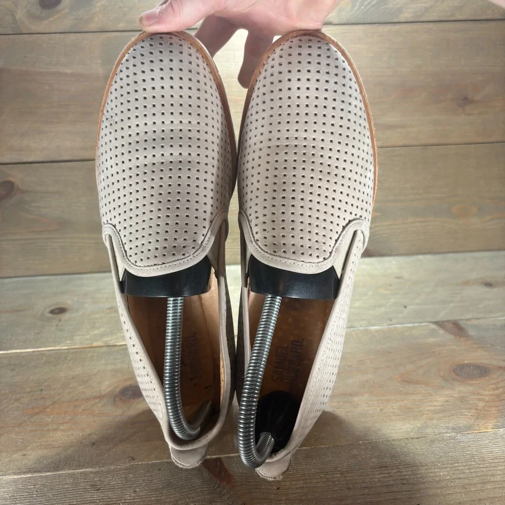samuel hubbard samsport Womens size 7.5 shoes beige Leather Slip On sneakers